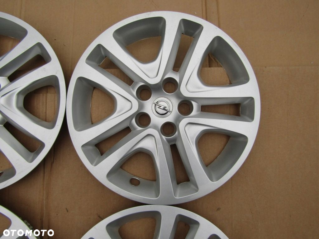 1x Kołpak Strukturalny 16 Opel Astra J IV  benzyna  K V Mokka 5x105 - 8