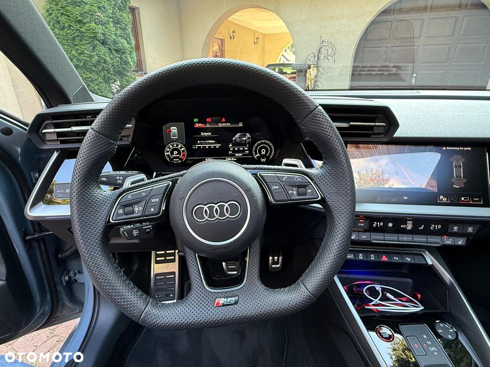 Audi RS3 Limousine - 18