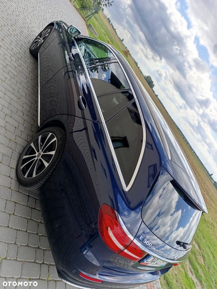 Mercedes-Benz Klasa E 300 de Avantgarde - 3