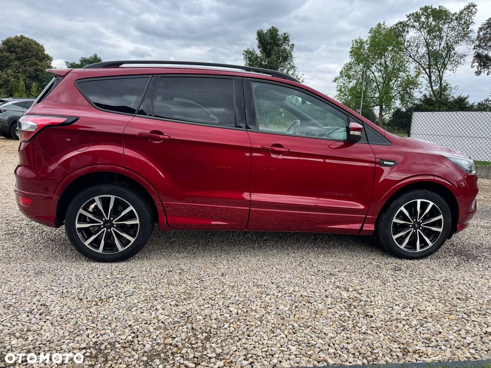 Ford Kuga 1.5 EcoBoost 2x4 ST-Line - 13