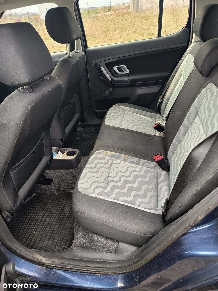 Skoda Fabia 1.6 16V Style - 12