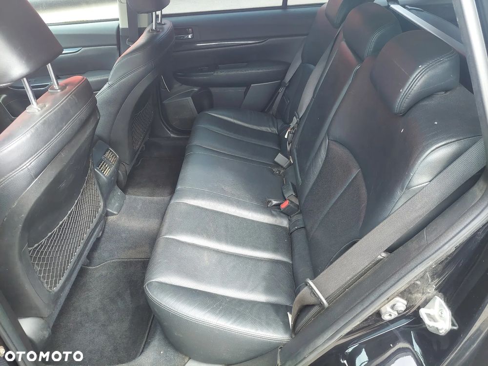 Subaru Legacy 2.5i GT - 9