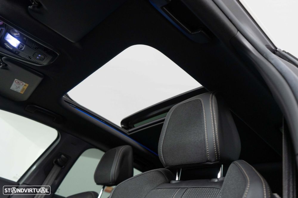 Peugeot 3008 1.6 Hybrid4 GT e-EAT8 - 23