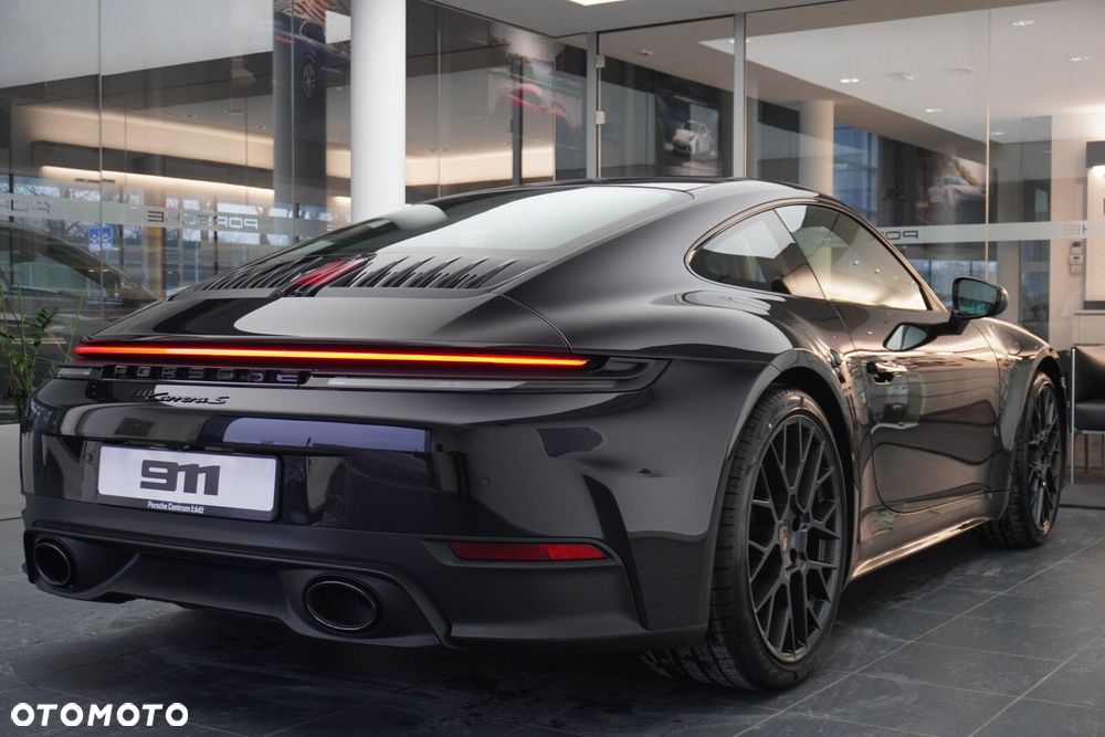 Porsche 911 Carrera S - 10