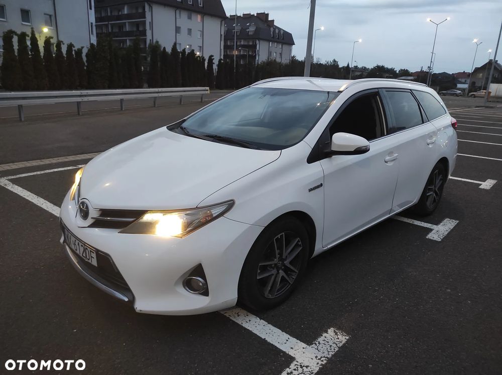 Toyota Auris 1.8 HSD Prestige NAVI - 5