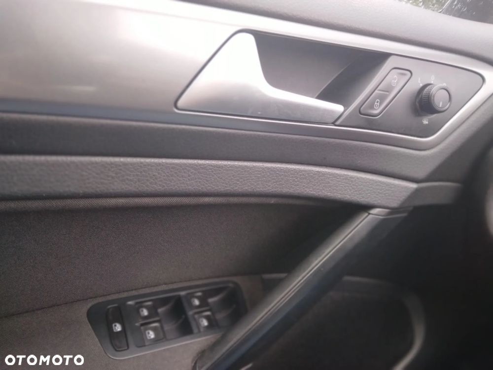 Volkswagen Golf Variant 1.6 TDI (BlueMotion Technology) Comfortline - 17