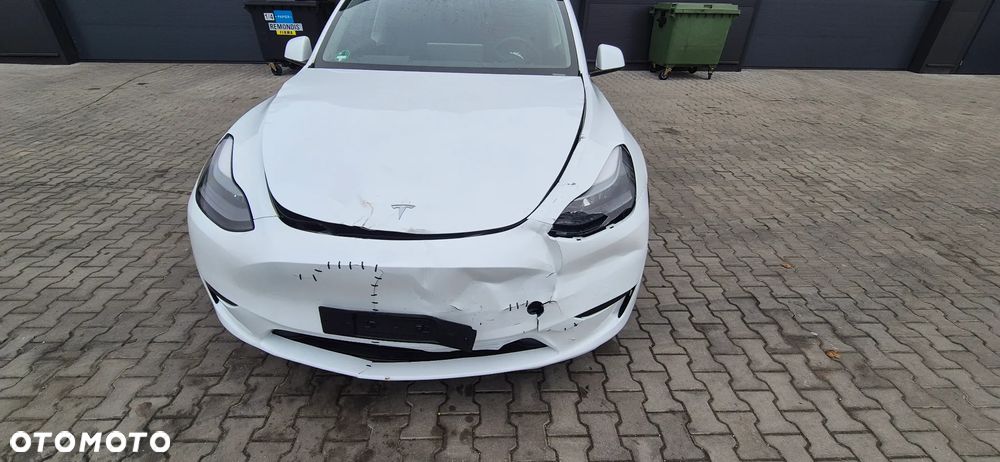 Tesla Y RWD - 8