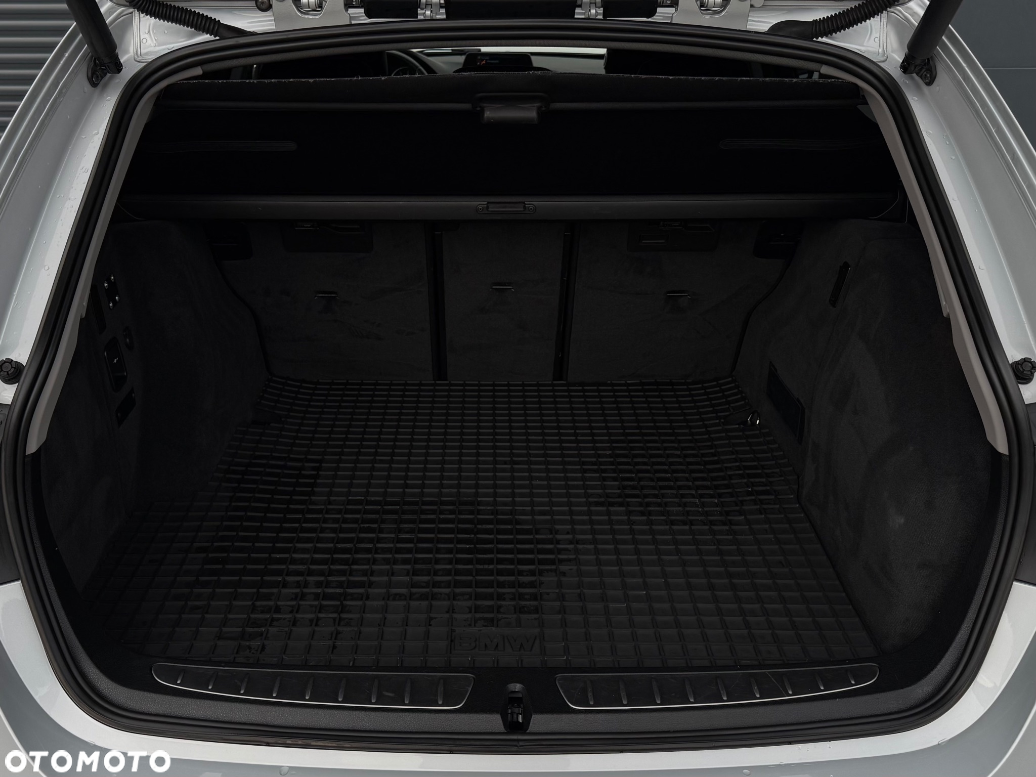 BMW Seria 3 - 37