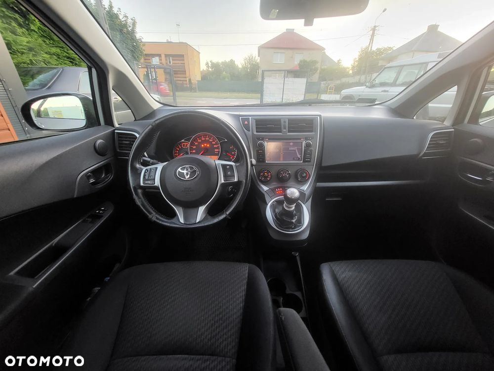 Toyota Verso S 1.33 Premium - 16