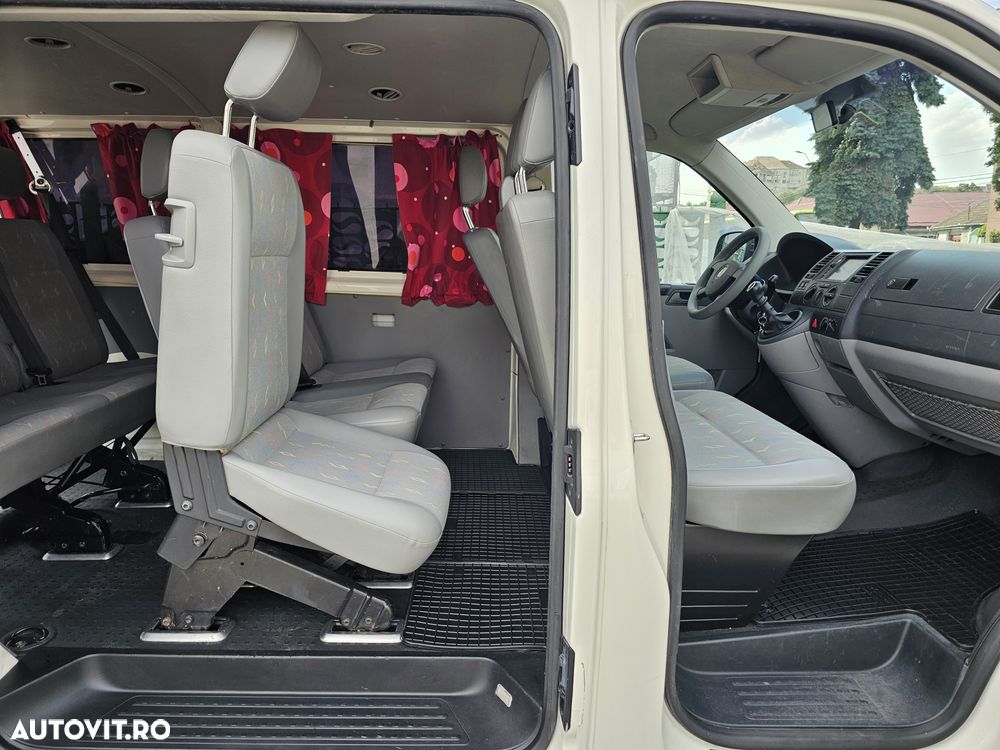 Volkswagen Transporter - 9