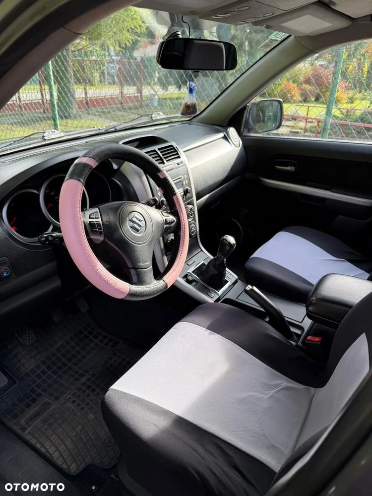 Suzuki Grand Vitara 2.0 Comfort - 12