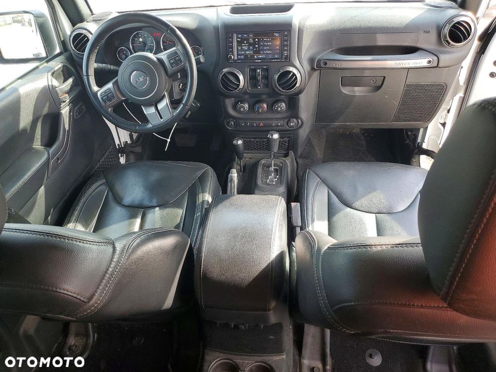Jeep Wrangler Unlimited 3.6 Automatik Sahara - 9