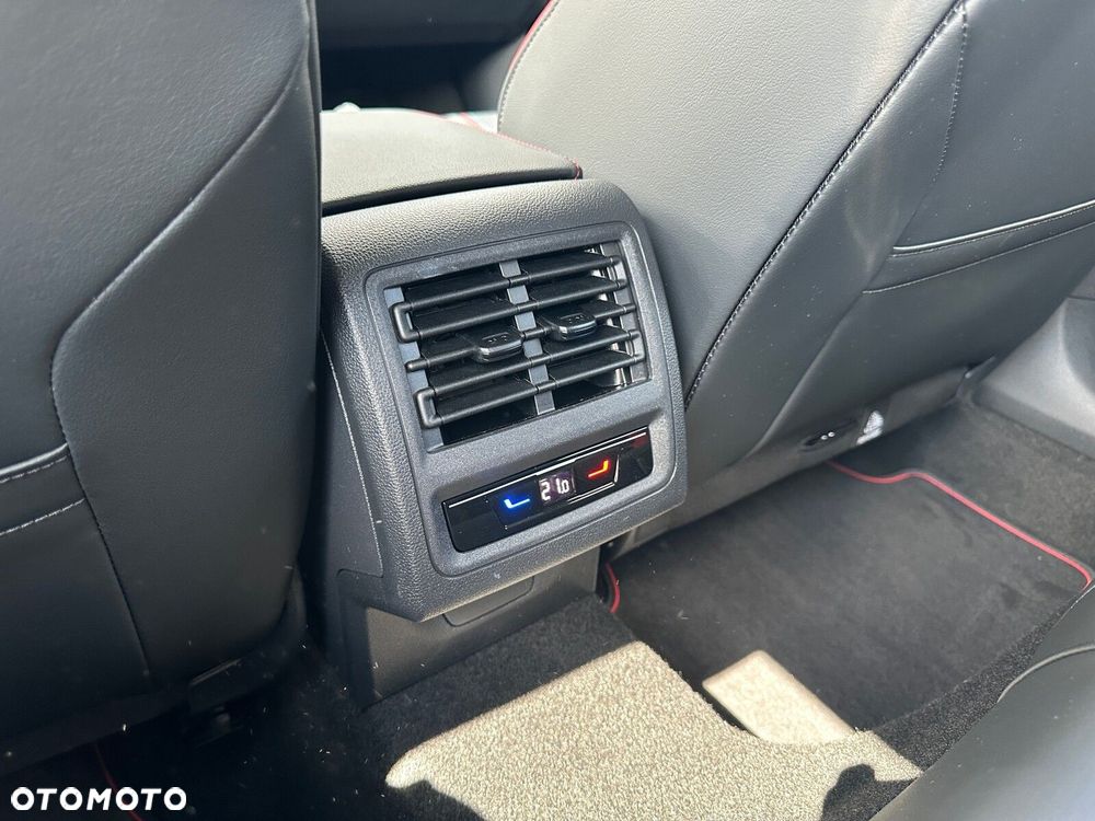 Volkswagen Golf 2.0 TSI GTI Edition 50 DSG - 28