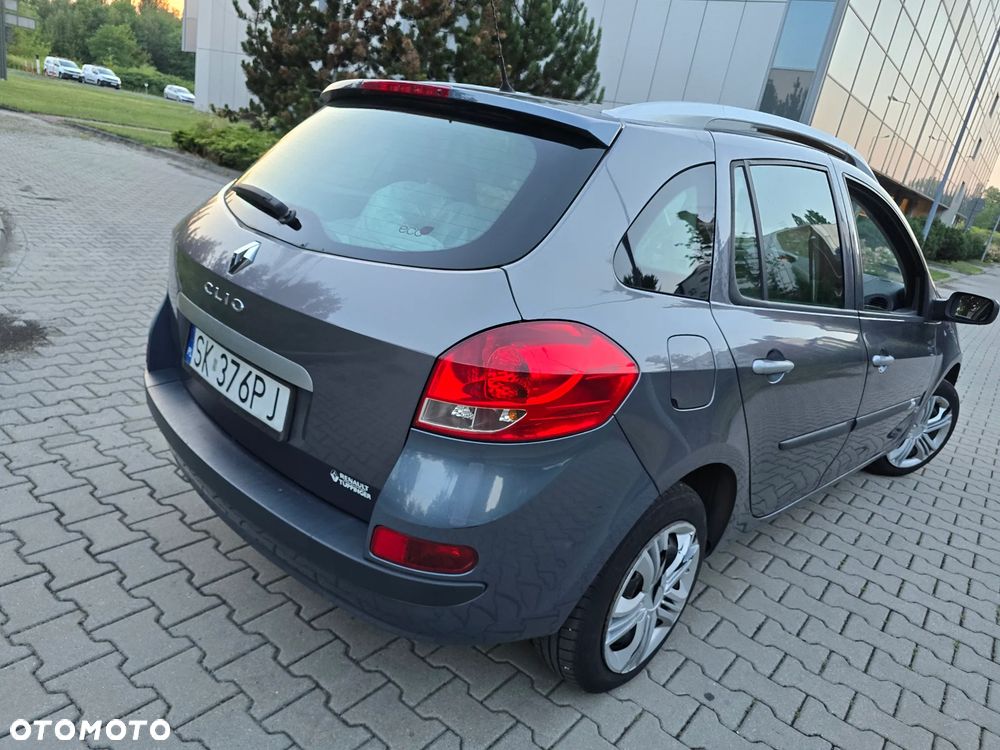 Renault Clio 1.2 16V All Inclusive - 10