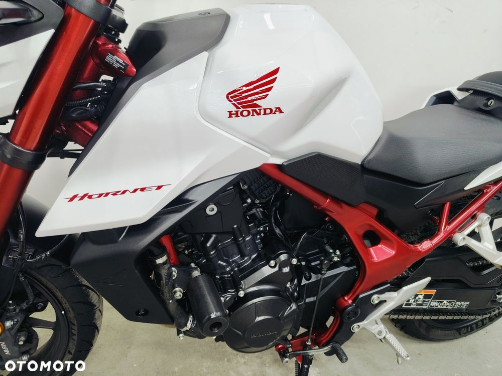 Honda Hornet - 20