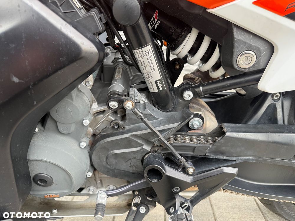 KTM Adventure - 13
