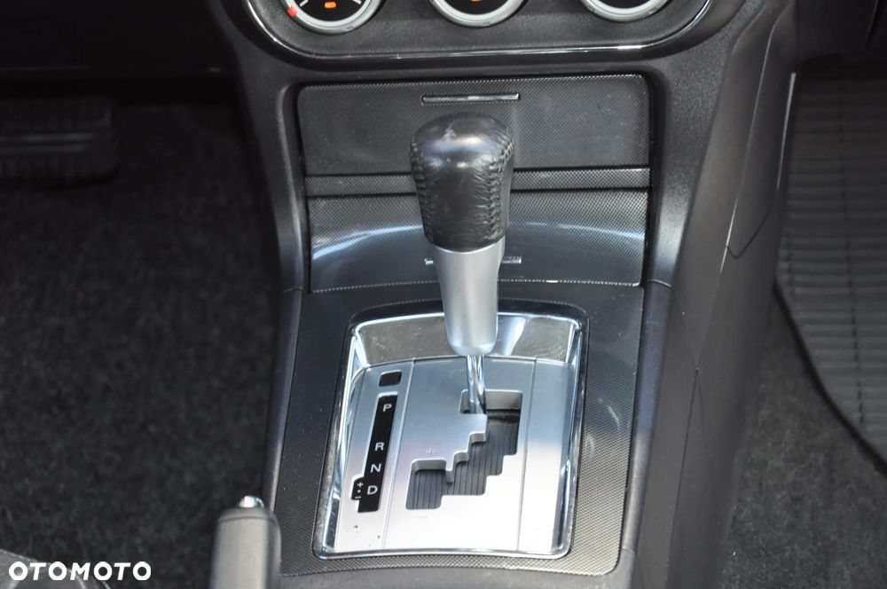 Mitsubishi Lancer 1.8 CVT Intense - 34