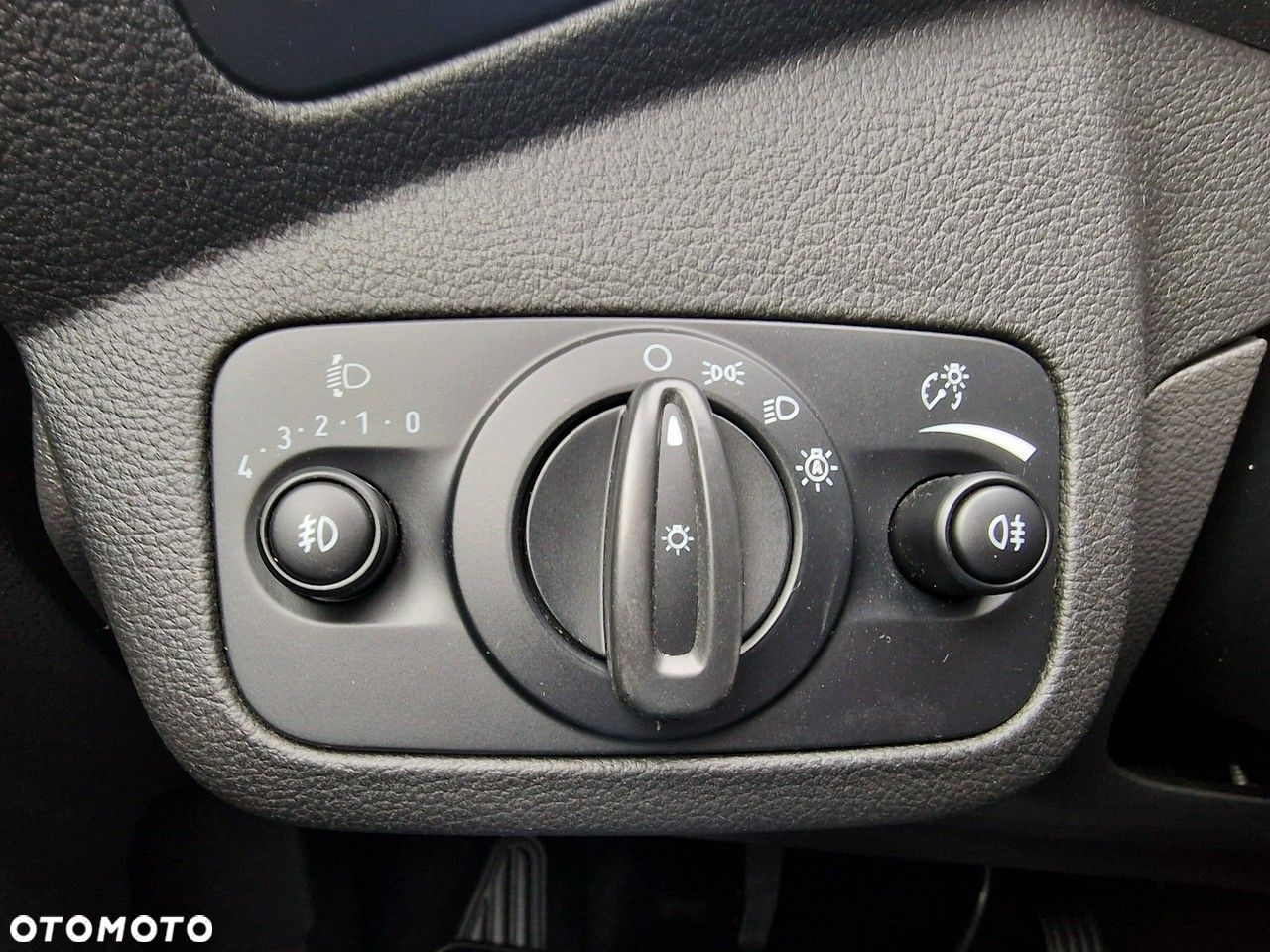 Ford C-MAX 1.5 EcoBoost Start-Stop-System Titanium - 35