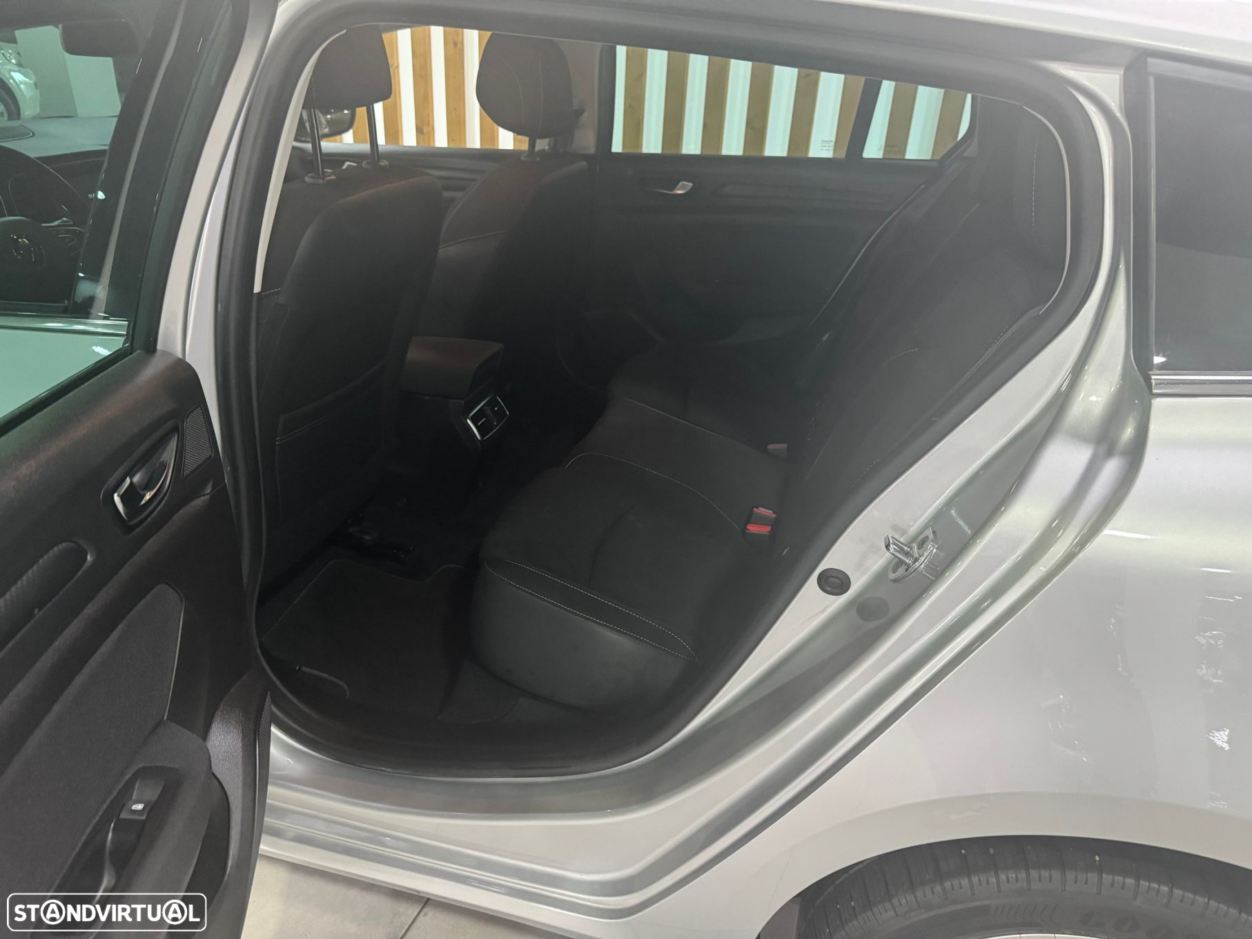 Renault Mégane Sport Tourer 1.5 Blue dCi Limited - 10