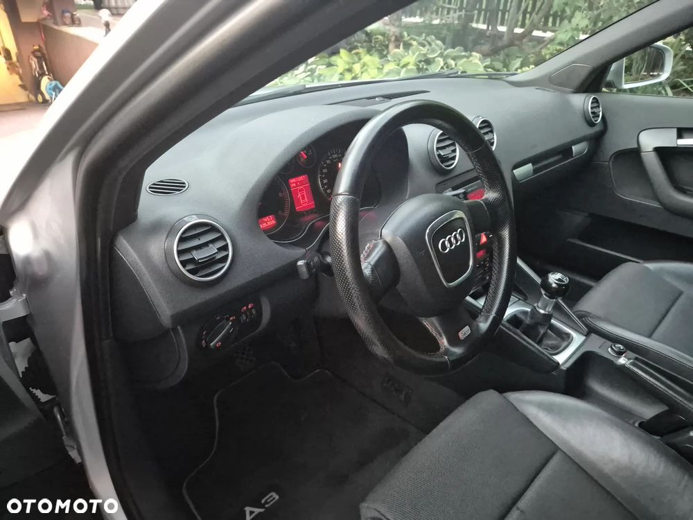 Audi A3 Sportback 2.0 TDI DPF S line Sportpaket (plus) - 26