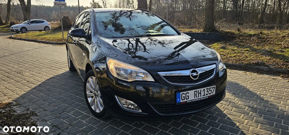 Opel Astra 1.4 Turbo 150 Jahre - 27