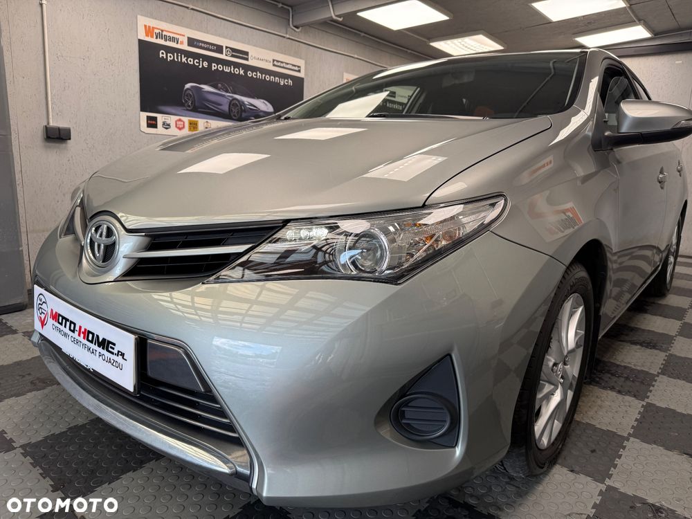 Toyota Auris - 25
