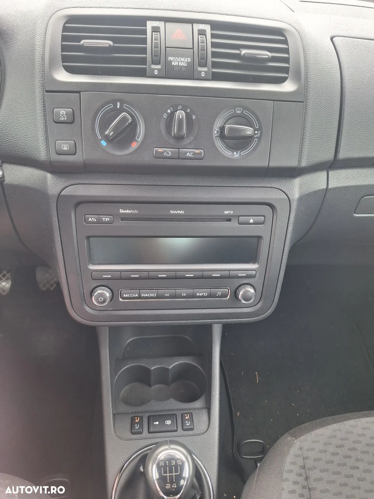 Skoda Fabia 1.2 HTP Ambiente - 6