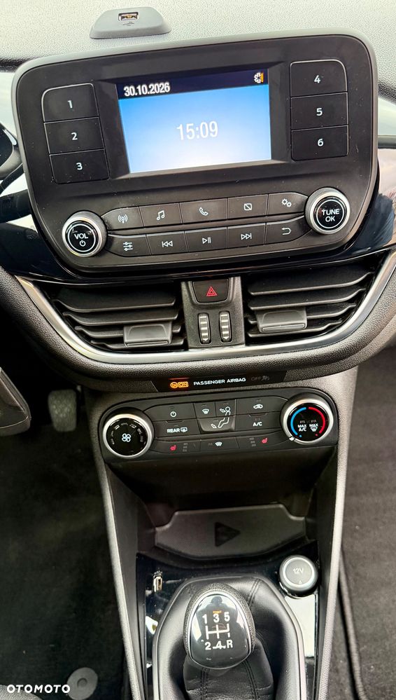 Ford Fiesta 1.1 S&S COOL&CONNECT - 16