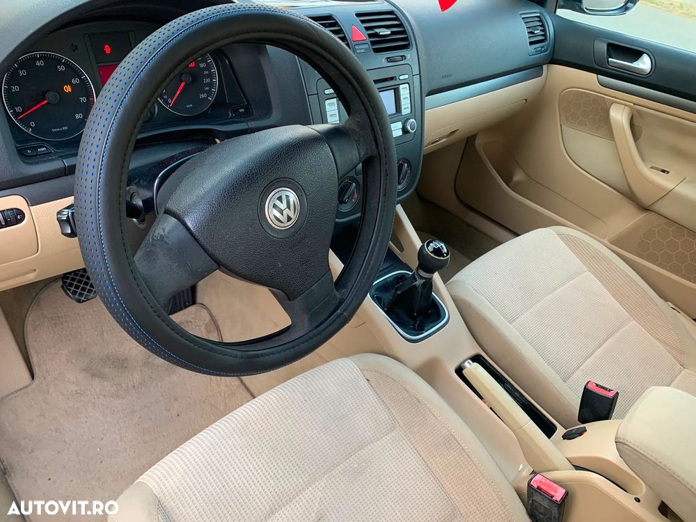 Volkswagen Jetta 1.6 Comfortline - 3