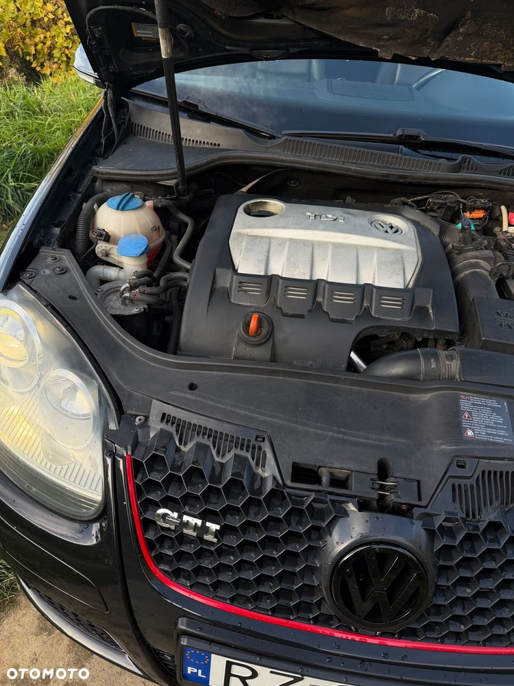 Volkswagen Golf - 17