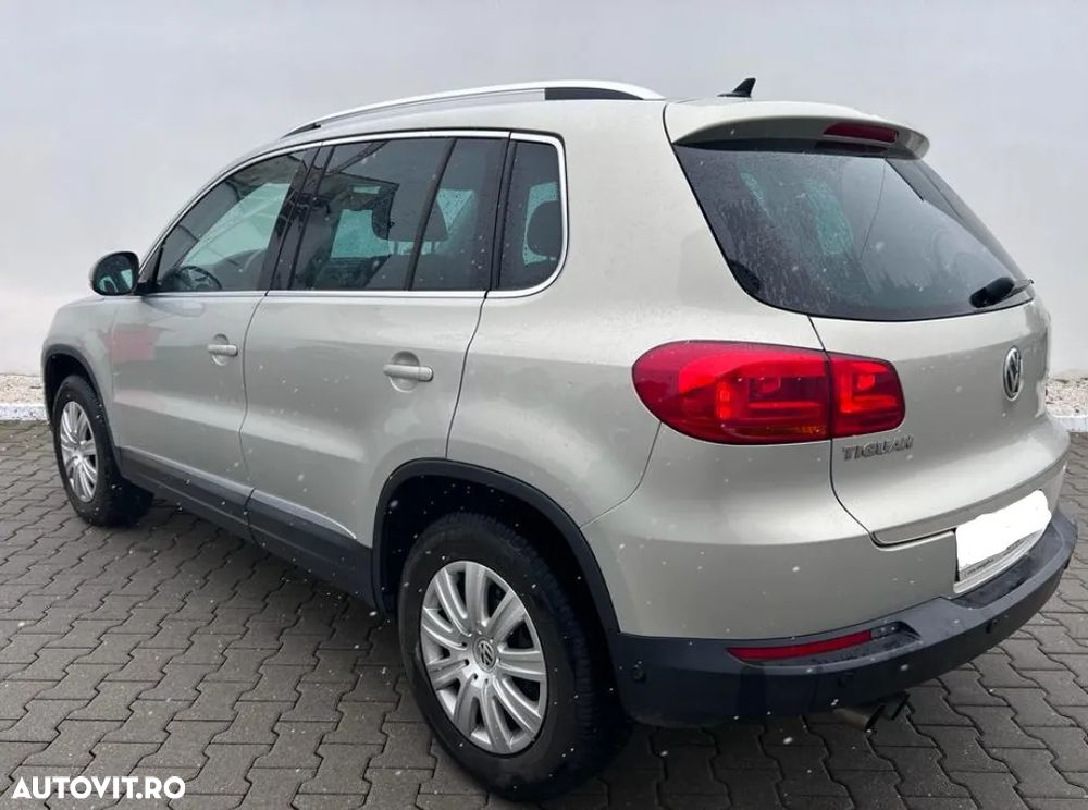 Volkswagen Tiguan 2.0 TDI 4Motion DSG Sport & Style - 5