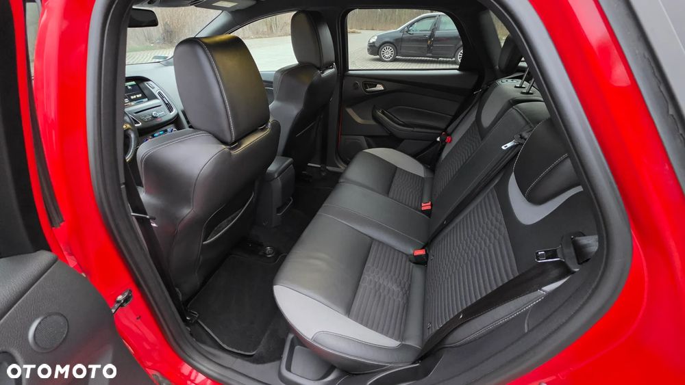 Ford Focus 2.0 TDCi ST - 9