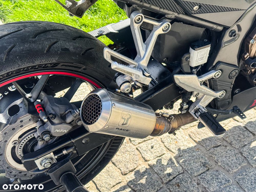 Honda CBR - 19