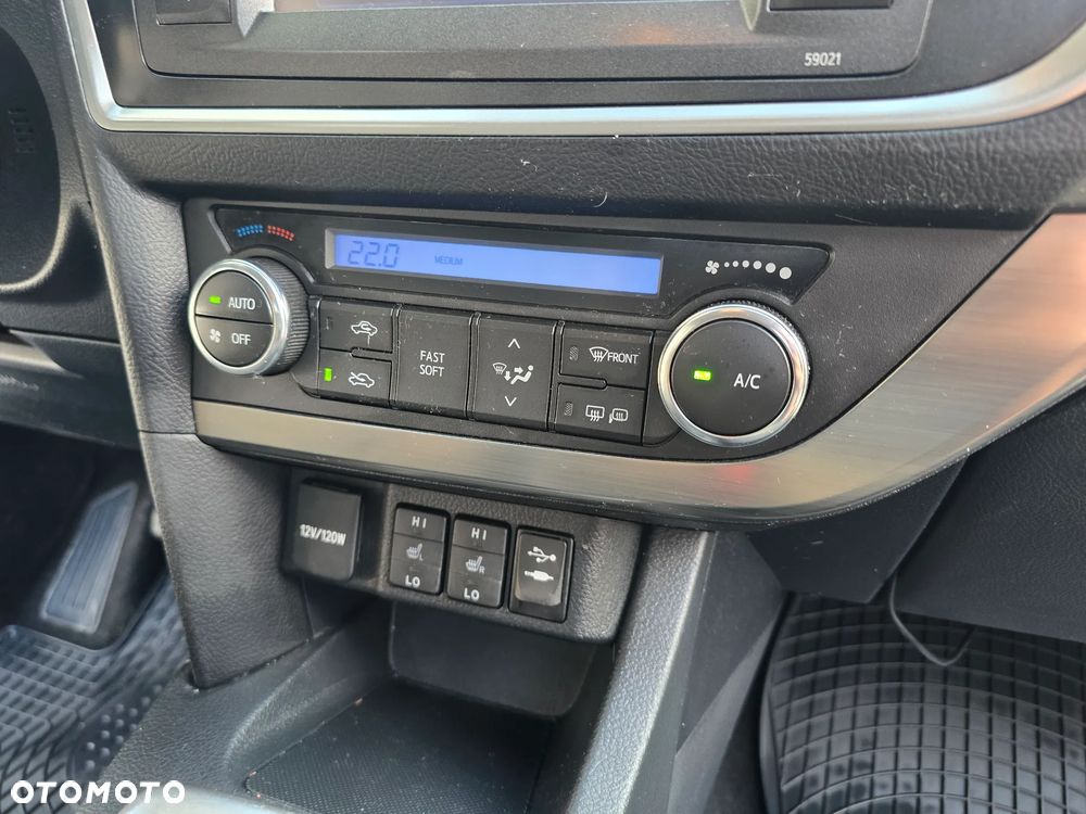 Toyota Auris 1.6 Comfort - 17