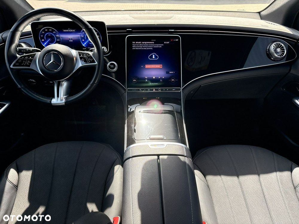 Mercedes-Benz EQE 350 89kWh 4-Matic AMG Line - 24