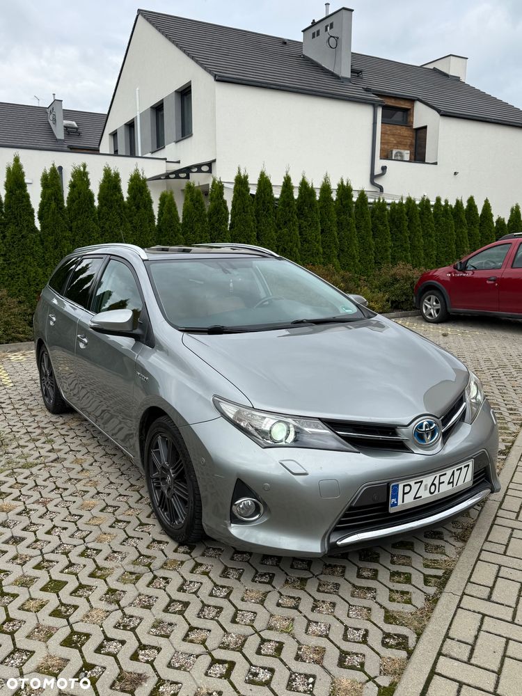 Toyota Auris - 1