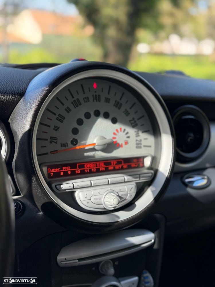 MINI 3 Portas Cooper D - 15