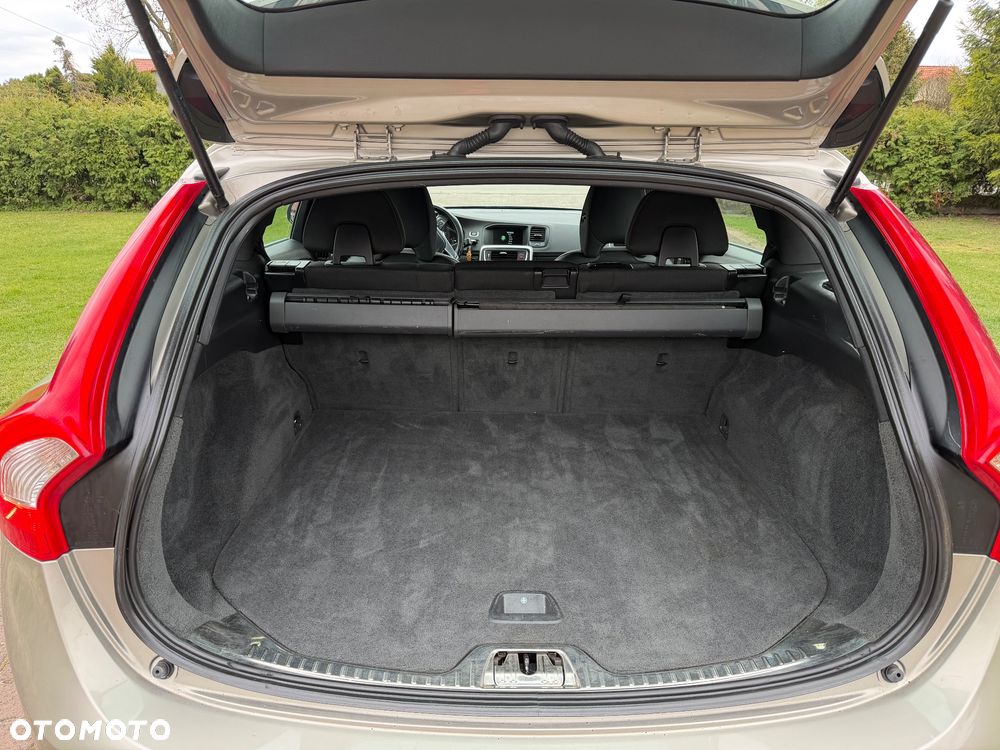 Volvo V60 D4 - 21