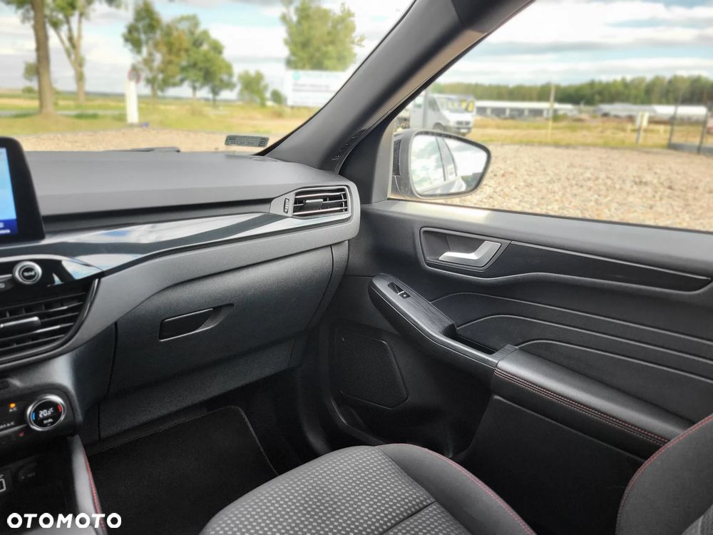 Ford Kuga 2.5 FHEV FWD ST-Line - 14