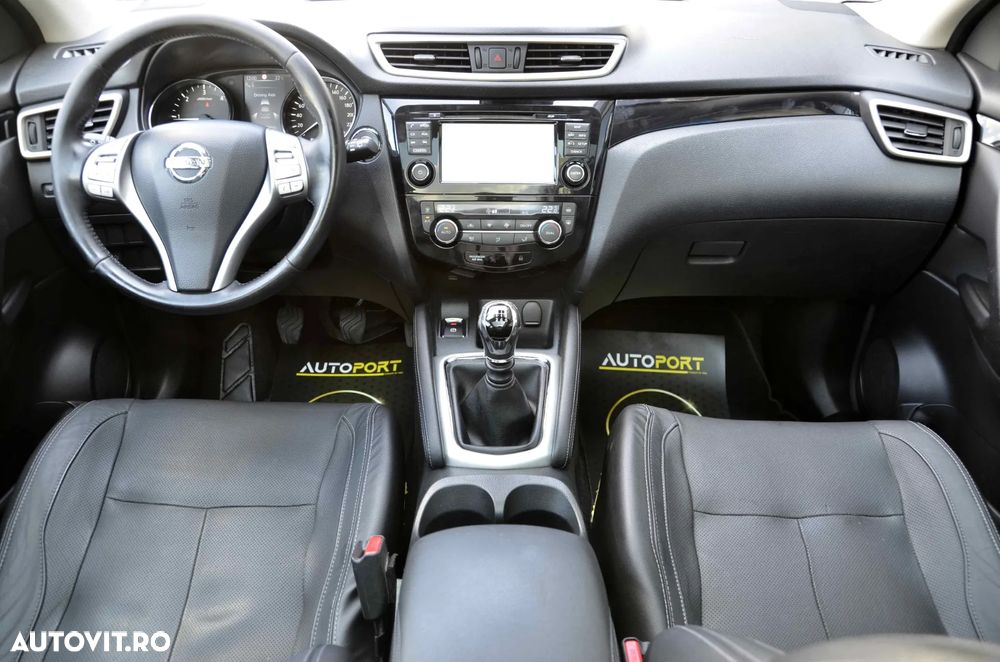 Nissan Qashqai 1.6 DCI TEKNA+ - 9