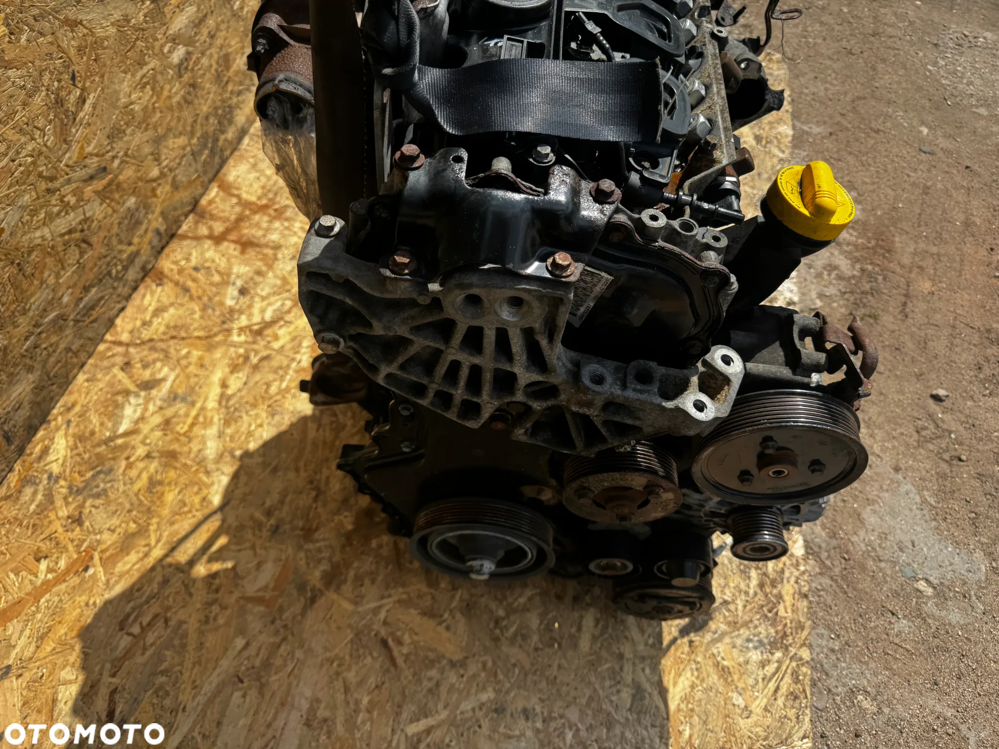 silnik m9r 786 m9r786 2.0 dci vivaro trafic  kompletny 232 km - 6