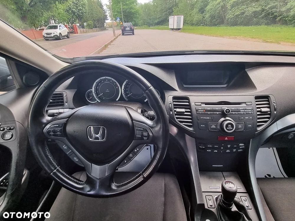 Honda Accord 2.0 Elegance Advantage - 11