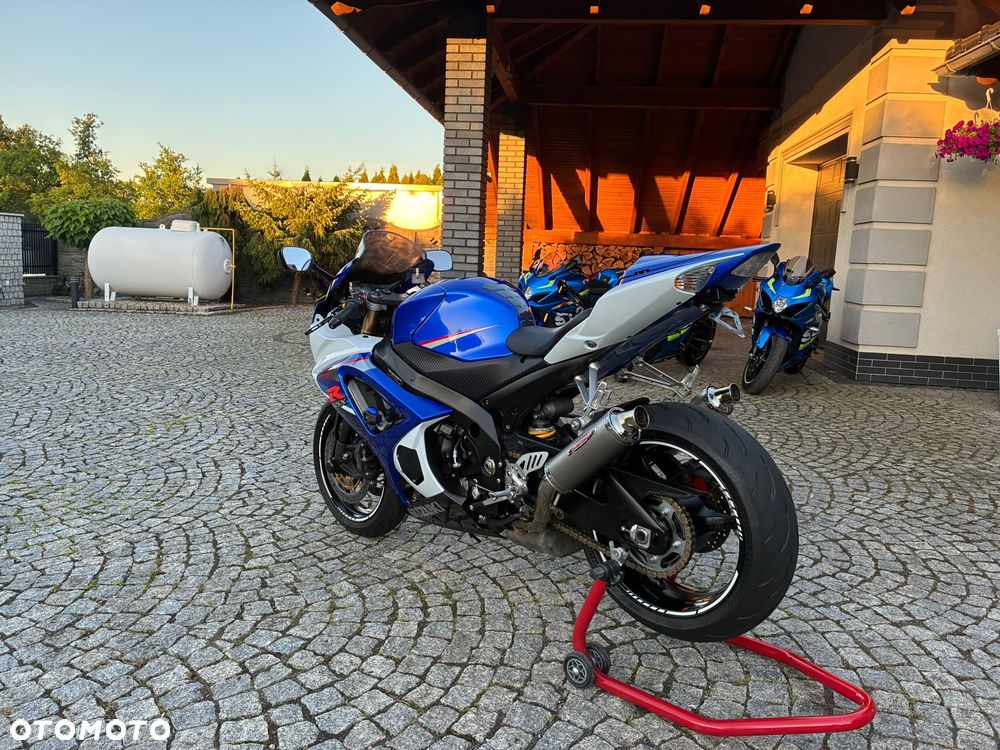 Suzuki GSX-R - 11