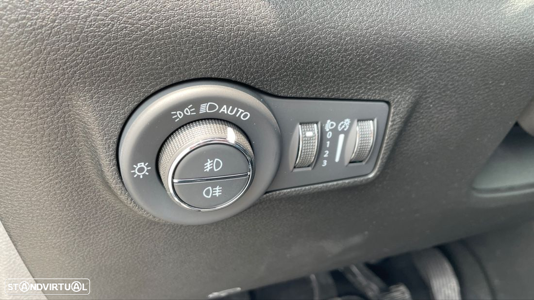 Jeep Compass 1.6 MultiJet Limited - 28