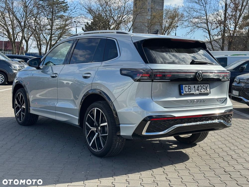Volkswagen Tiguan - 14