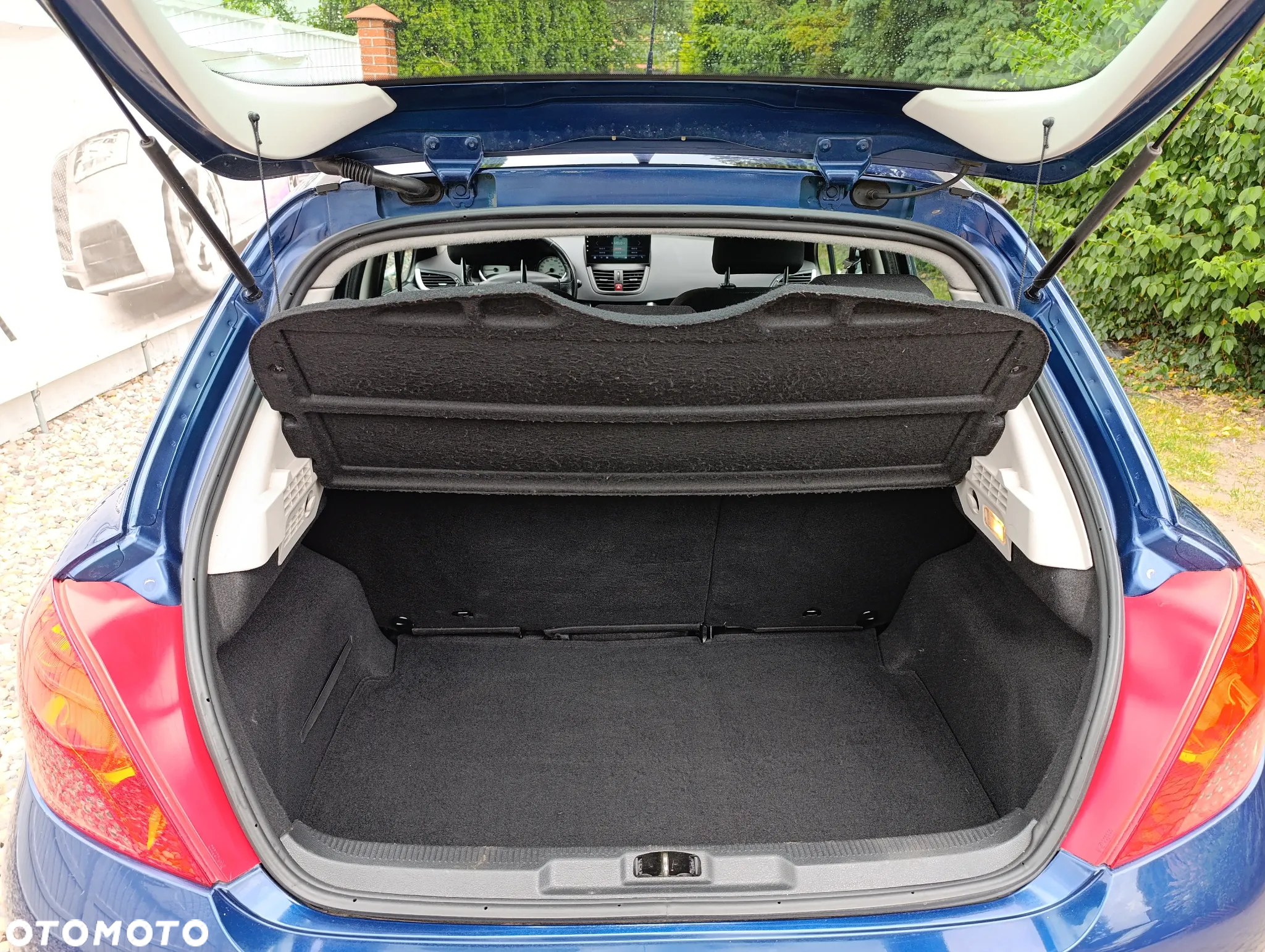 Peugeot 207 - 17