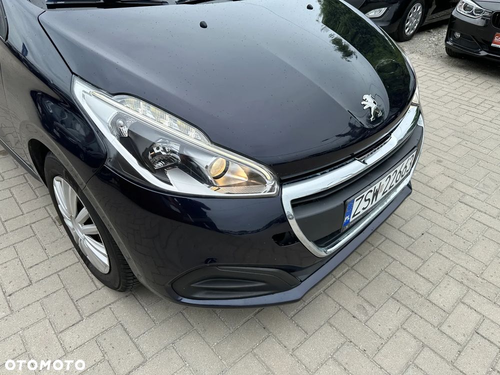 Peugeot 208 - 37