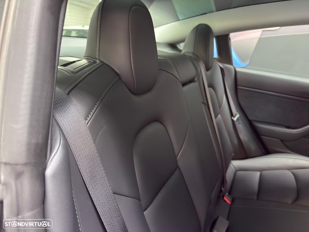 Tesla Model 3 - 30