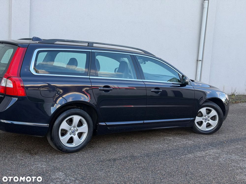 Volvo V70 2.0D Momentum - 35