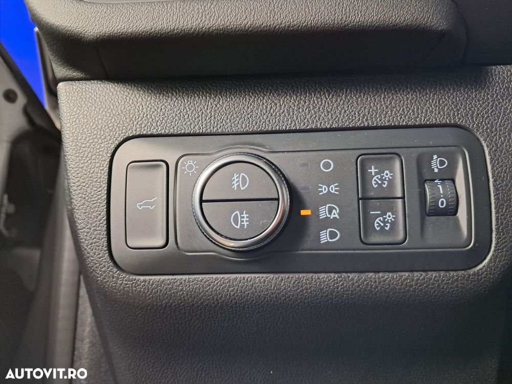 FORD Kuga 2022 — imagine 16